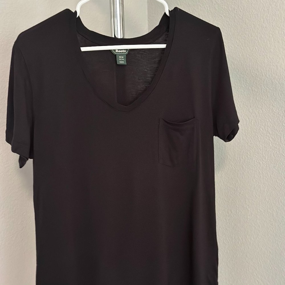 Roots Black V-Neck T-Shirt